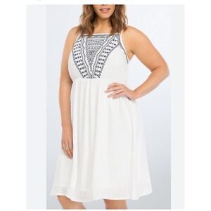 NEW Torrid White Embroidered Midi Summer Dress‎ Sz 4 Casual Bohemian Everyday